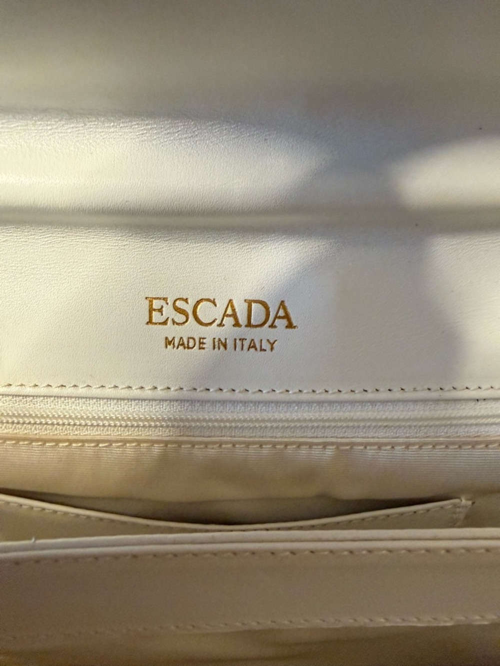 Escada Black & White Leather Shoulder Bag - Made in Italy - NWT Never Used - Picture 6 of 9